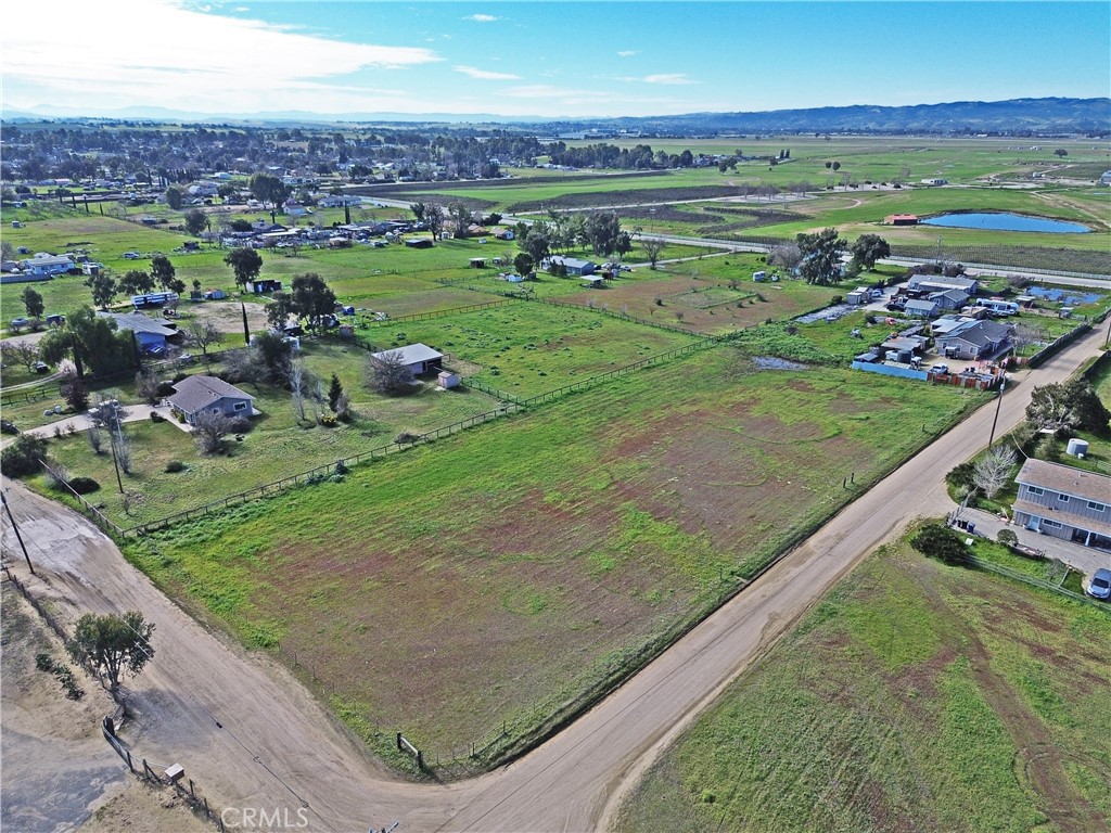 5275 Whispering Oak Way, Paso Robles, CA 93446