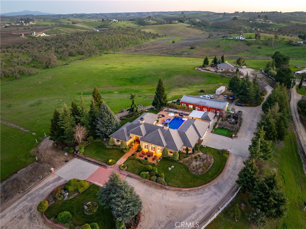 5315 El Pomar Drive, Templeton, CA 93465