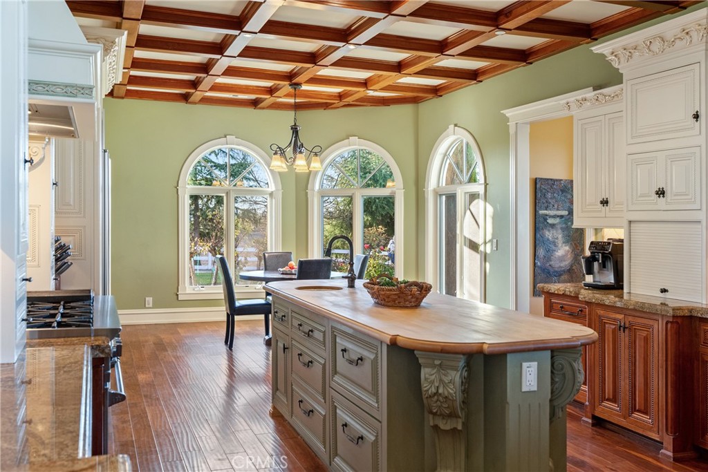 5315 El Pomar Drive, Templeton, CA 93465