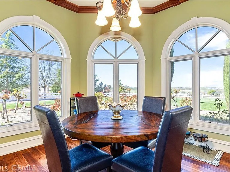 5315 El Pomar Drive, Templeton, CA 93465