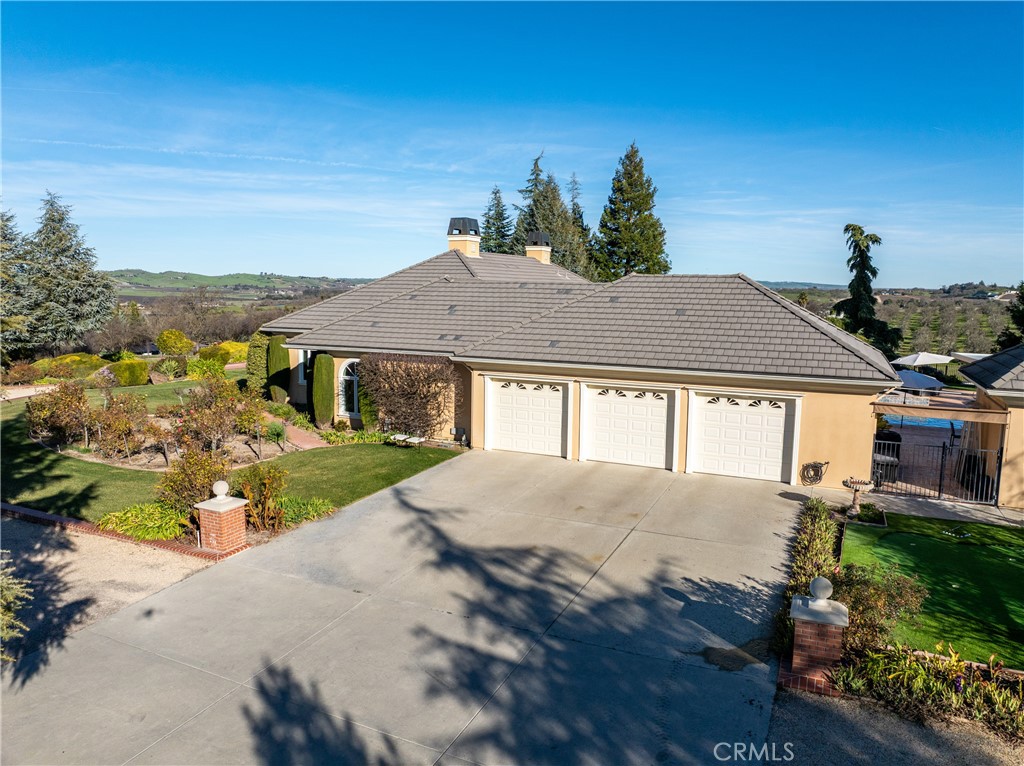 5315 El Pomar Drive, Templeton, CA 93465