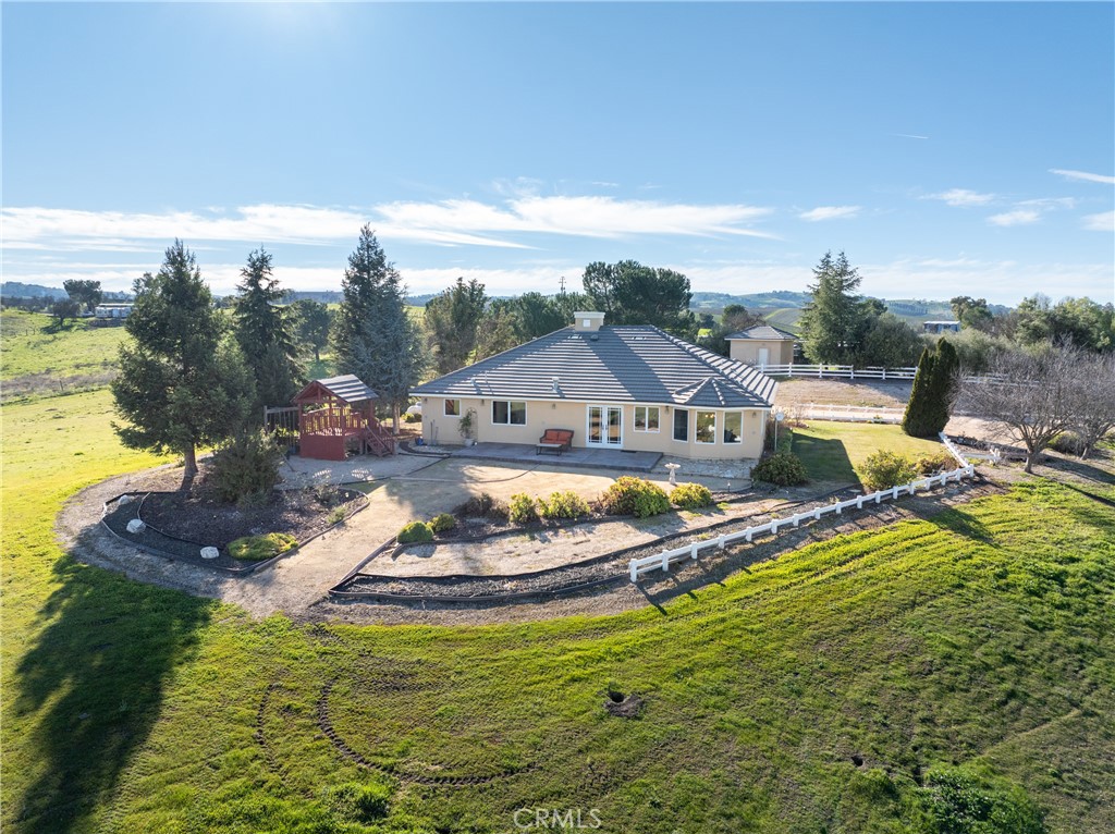 5315 El Pomar Drive, Templeton, CA 93465