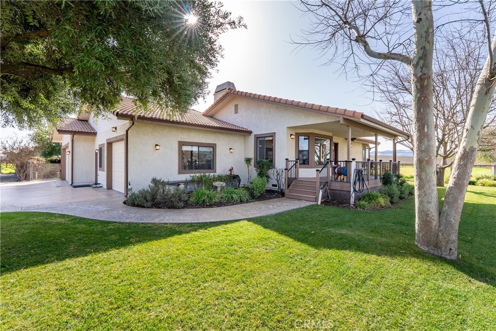 3870 Buena Vista Dr, Paso Robles, CA 93446