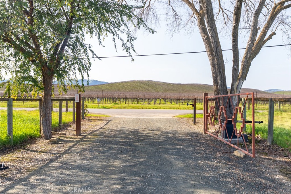 3870 Buena Vista Dr, Paso Robles, CA 93446