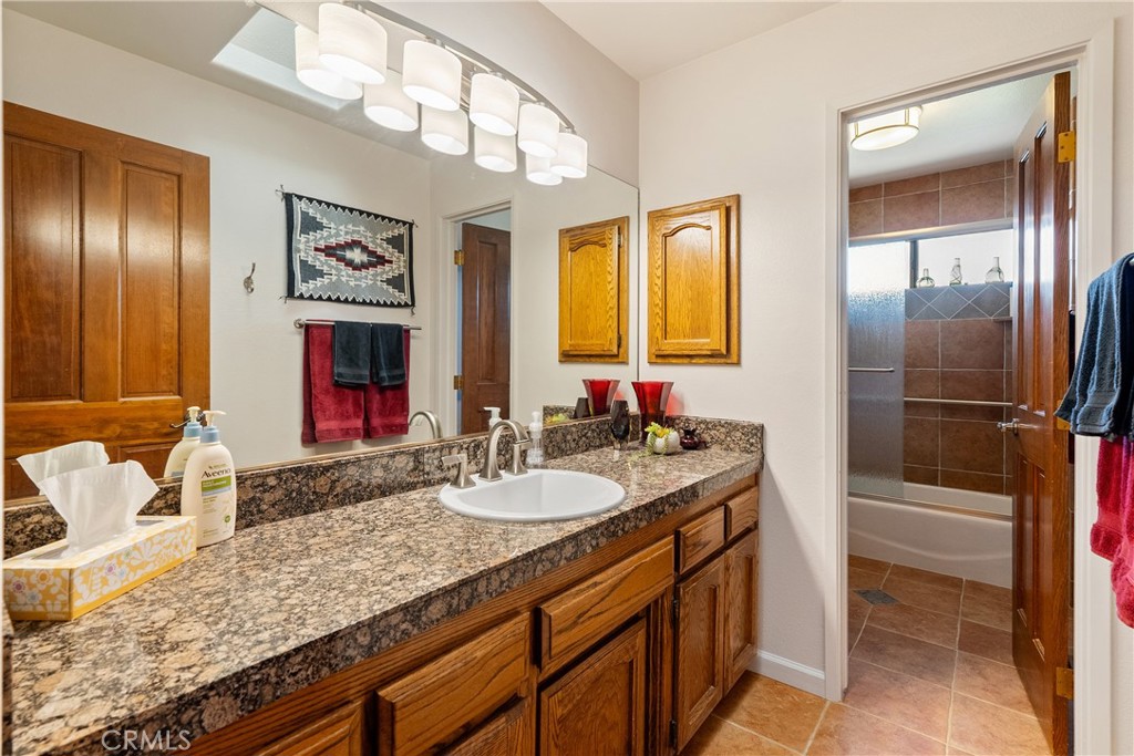 3870 Buena Vista Dr, Paso Robles, CA 93446