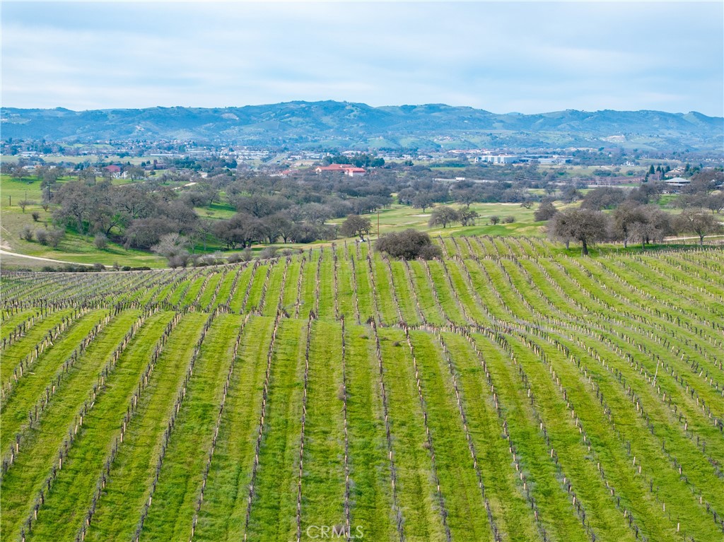 4774 Mill Road, Paso Robles, CA 93446