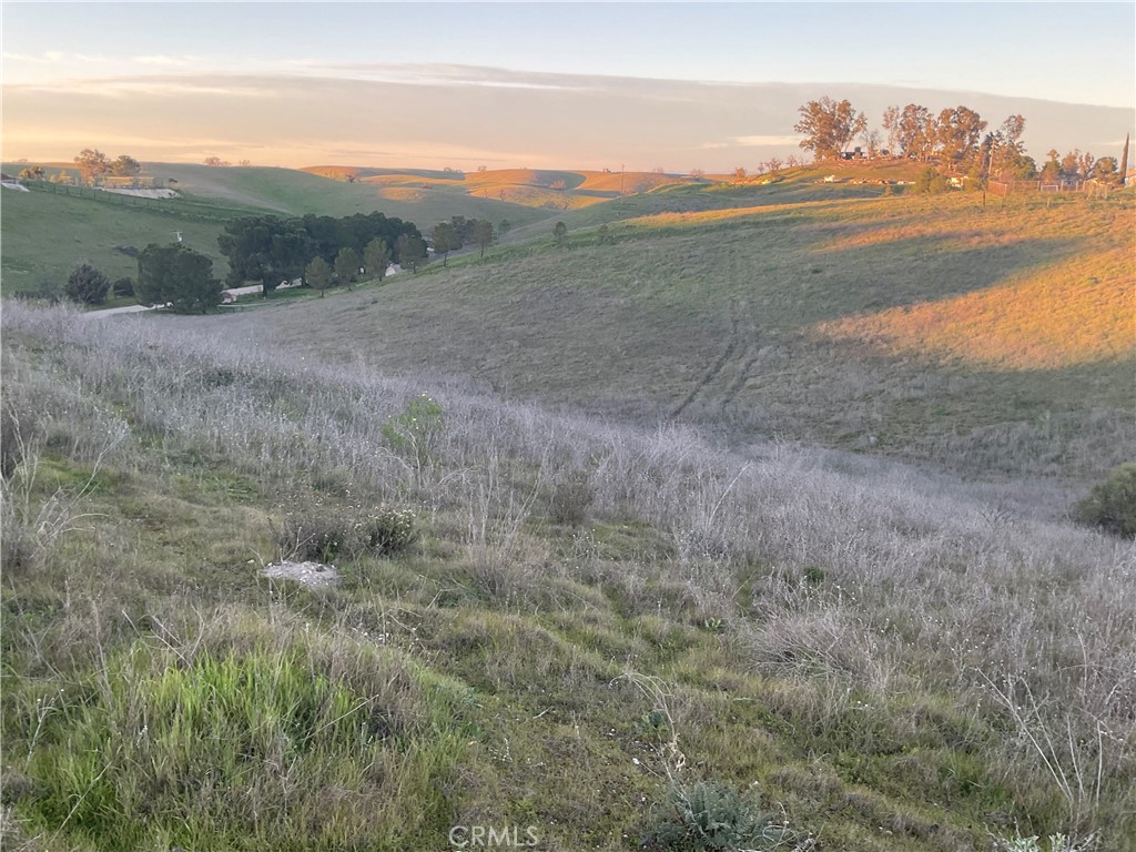 13 Sunburst, Paso Robles, CA 93446