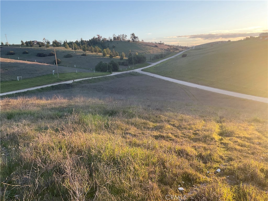 13 Sunburst, Paso Robles, CA 93446
