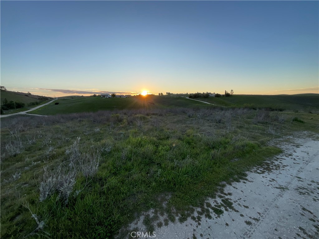 13 Sunburst, Paso Robles, CA 93446