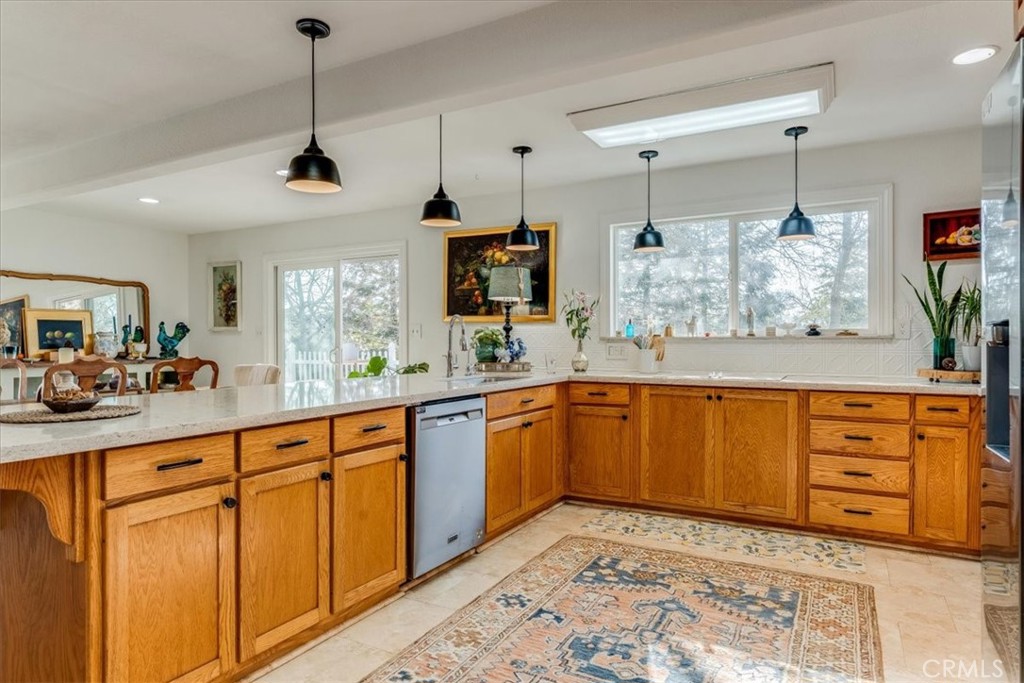 1555 Lyle, Paso Robles, CA 93446