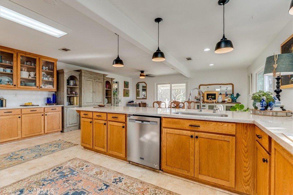 1555 Lyle, Paso Robles, CA 93446