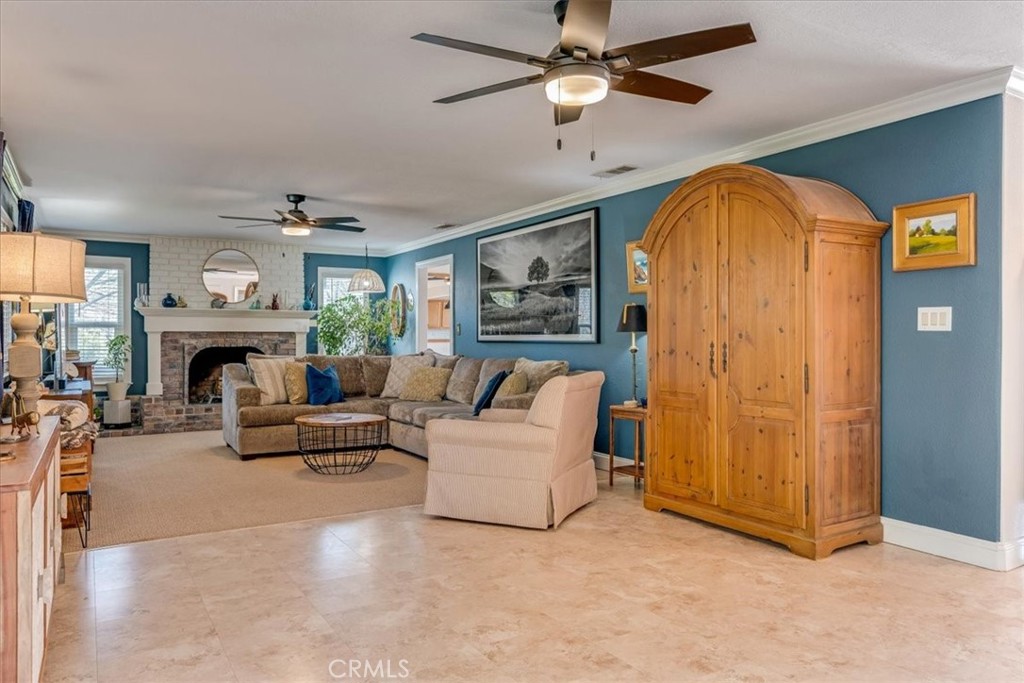 1555 Lyle, Paso Robles, CA 93446