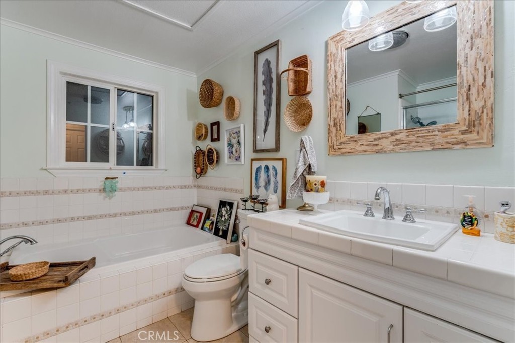 1555 Lyle, Paso Robles, CA 93446