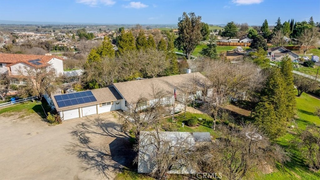 1555 Lyle, Paso Robles, CA 93446