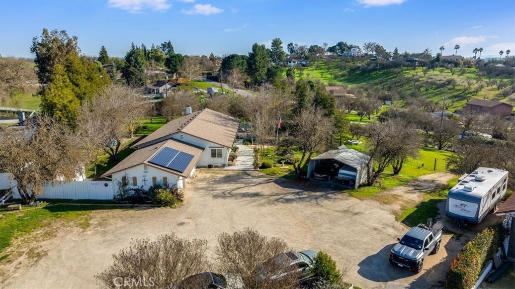 1555 Lyle, Paso Robles, CA 93446