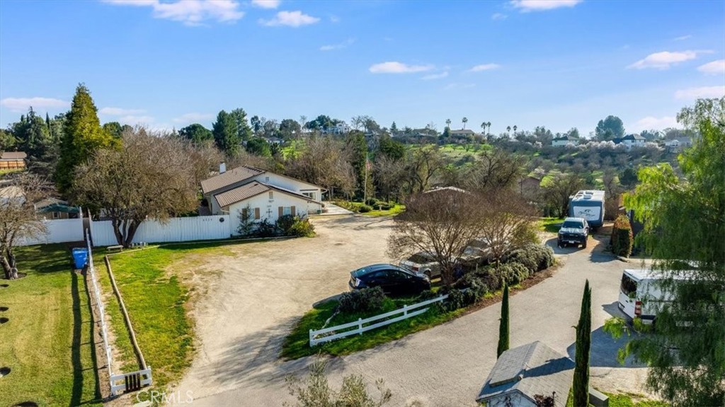 1555 Lyle, Paso Robles, CA 93446