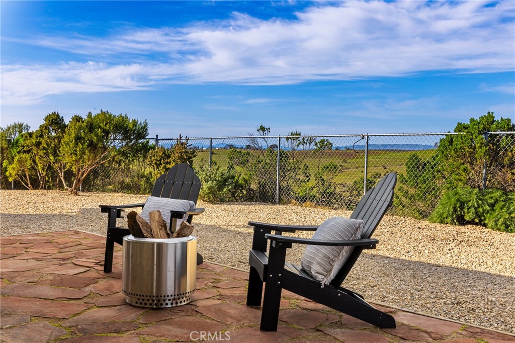 5995 Black Tail Pl, Paso Robles, CA 93446