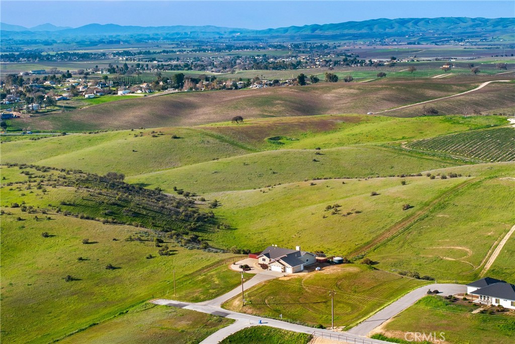 5995 Black Tail Pl, Paso Robles, CA 93446