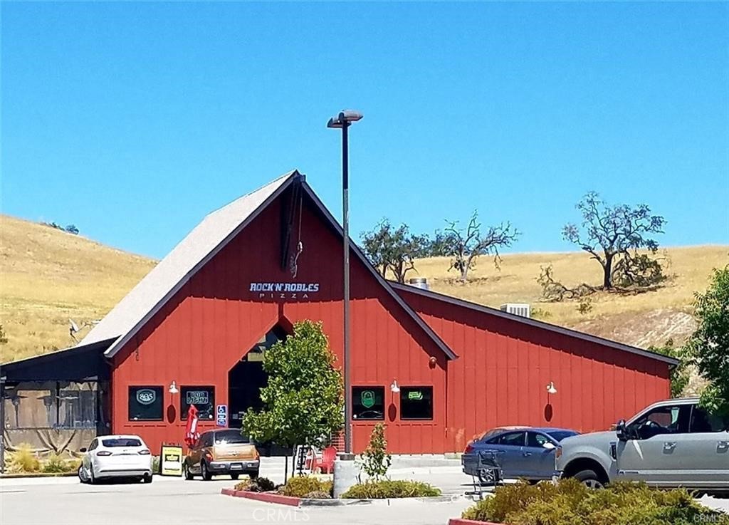 2121 Yellow Gold Cir, Paso Robles, CA 93446