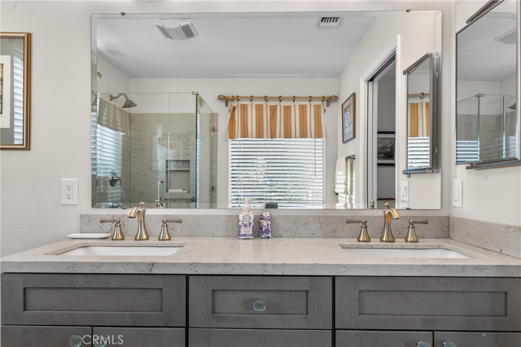 193 Blossom Ct, Paso Robles, CA 93446