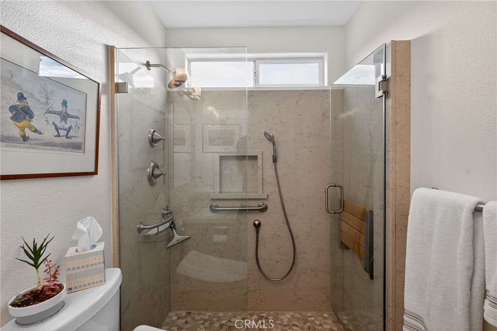 193 Blossom Ct, Paso Robles, CA 93446