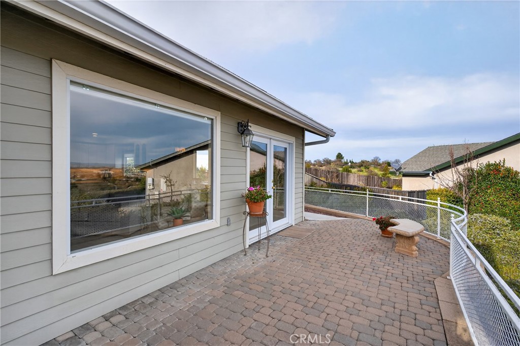 193 Blossom Ct, Paso Robles, CA 93446