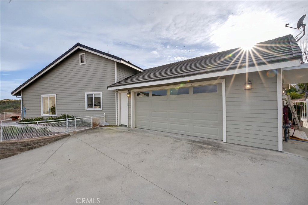 193 Blossom Ct, Paso Robles, CA 93446