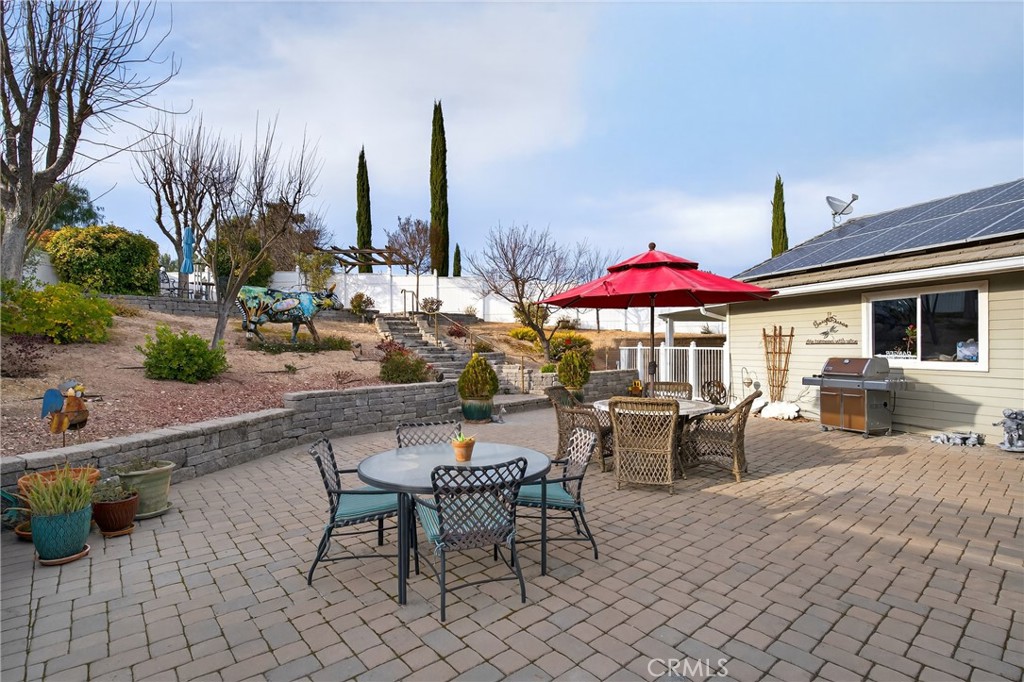 193 Blossom Ct, Paso Robles, CA 93446