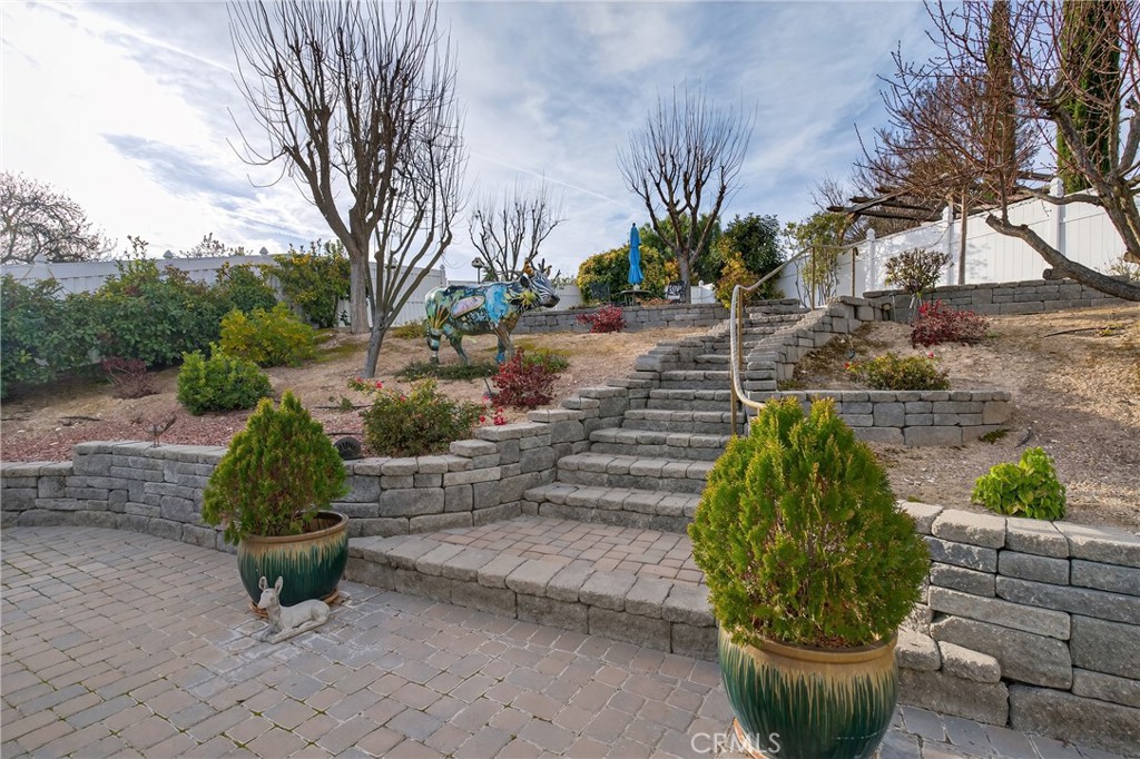 193 Blossom Ct, Paso Robles, CA 93446