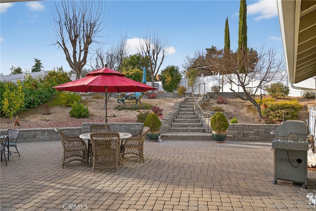 193 Blossom Ct, Paso Robles, CA 93446