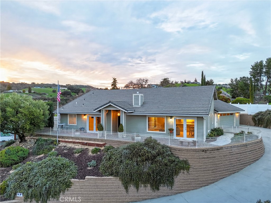 193 Blossom Ct, Paso Robles, CA 93446