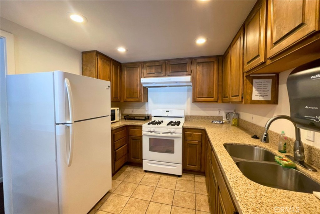 1704 Garnette Dr, San Luis Obispo, CA 93405