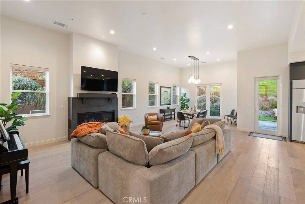 621 Jackson Dr, Paso Robles, CA 93446