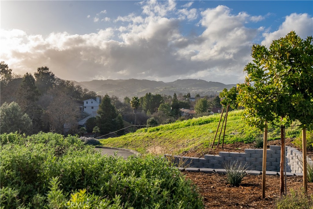 621 Jackson Dr, Paso Robles, CA 93446