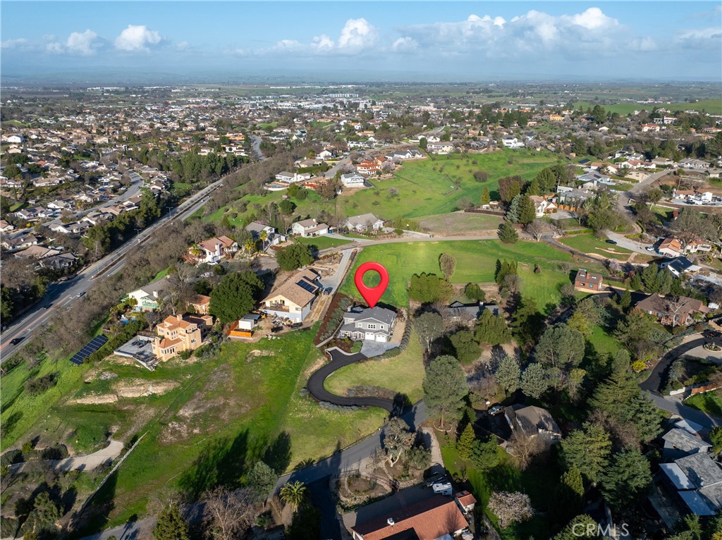 621 Jackson Dr, Paso Robles, CA 93446