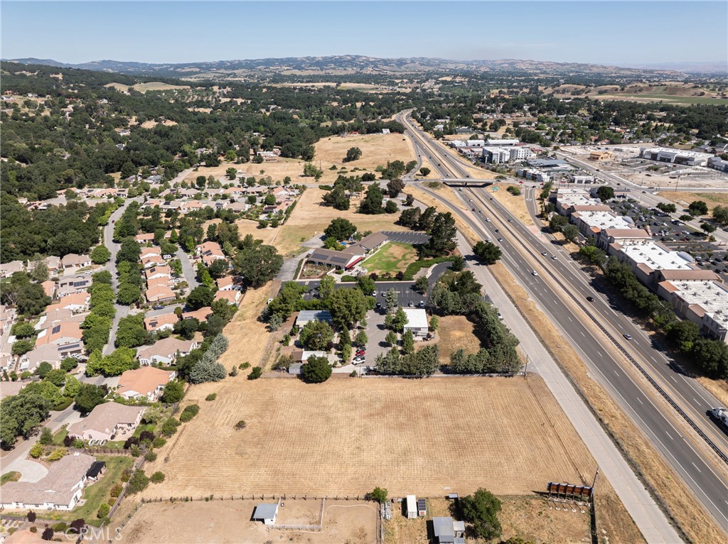 2400 Ramona Road, Atascadero, CA 93422