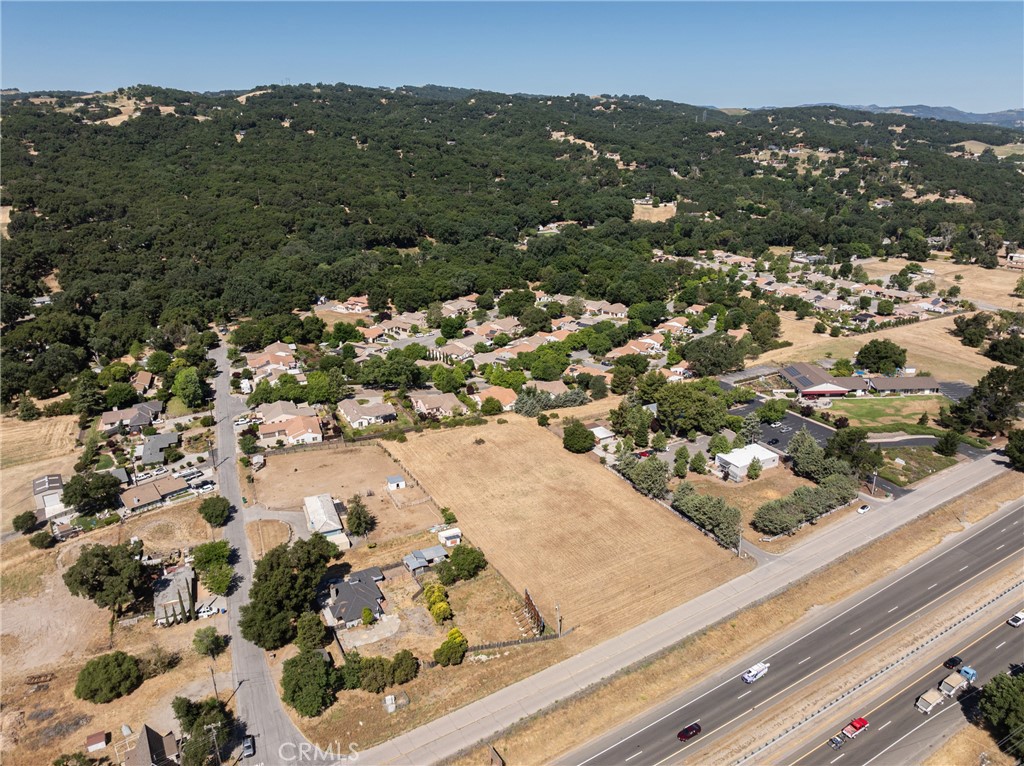 2400 Ramona Road, Atascadero, CA 93422