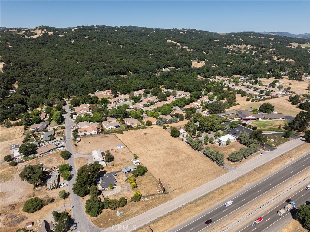 2400 Ramona Road, Atascadero, CA 93422