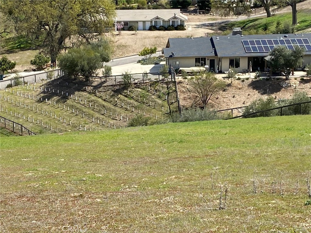9915 Flyrod Dr, Paso Robles, CA 93446