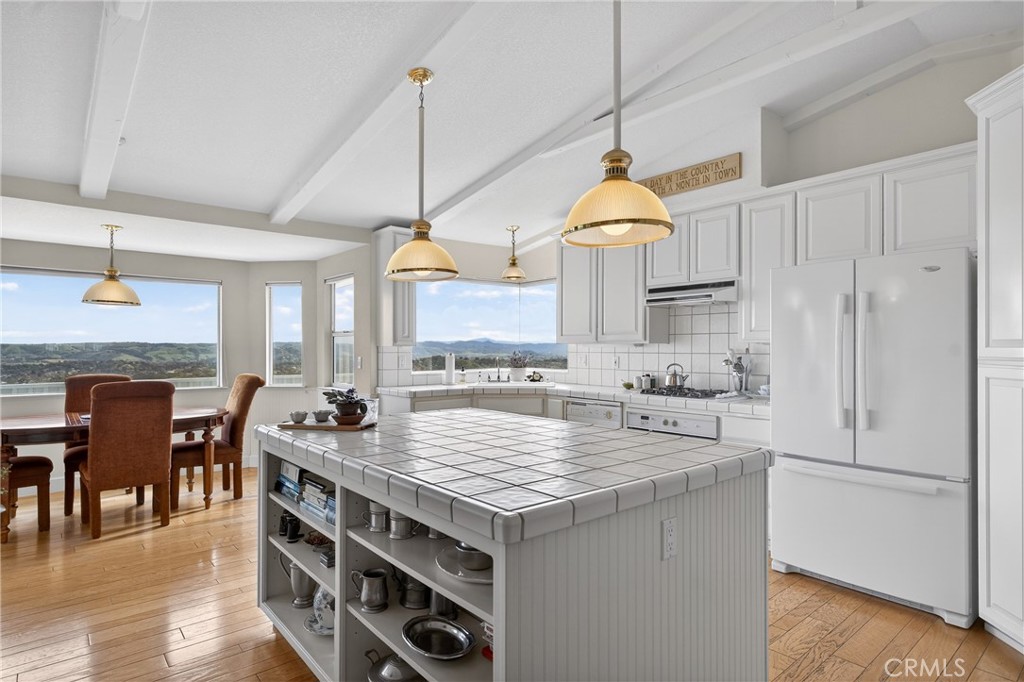 11200 Santa Ana Rd, Atascadero, CA 93422