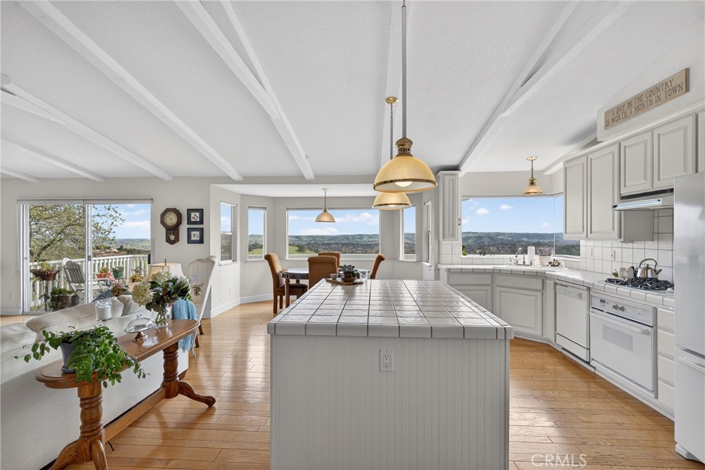 11200 Santa Ana Rd, Atascadero, CA 93422