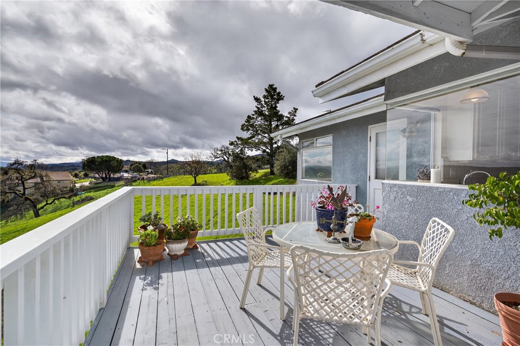 11200 Santa Ana Rd, Atascadero, CA 93422