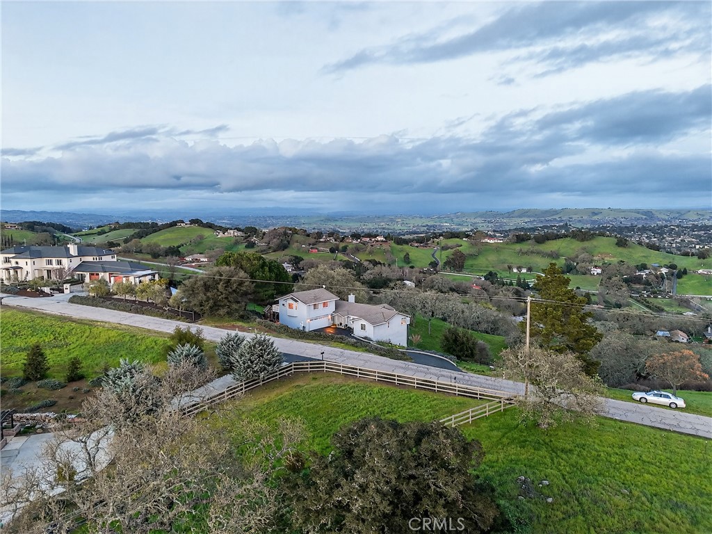 11200 Santa Ana Rd, Atascadero, CA 93422