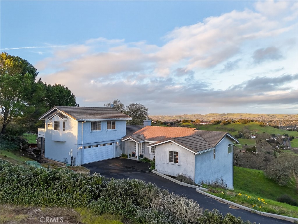 11200 Santa Ana Rd, Atascadero, CA 93422