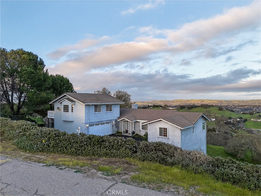 11200 Santa Ana Rd, Atascadero, CA 93422