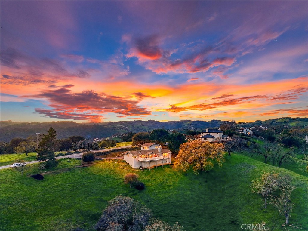 11200 Santa Ana Rd, Atascadero, CA 93422