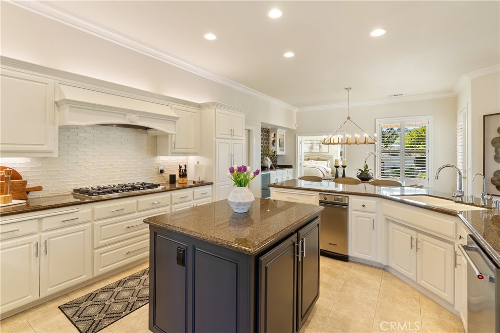 2261 Almond Springs, Paso Robles, CA 93446