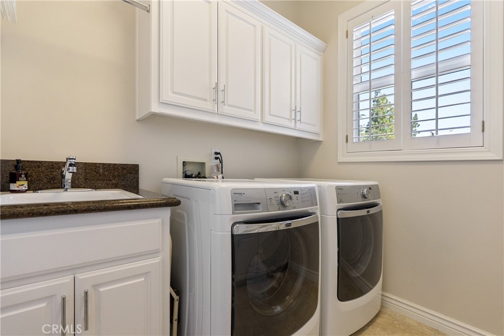 2261 Almond Springs, Paso Robles, CA 93446