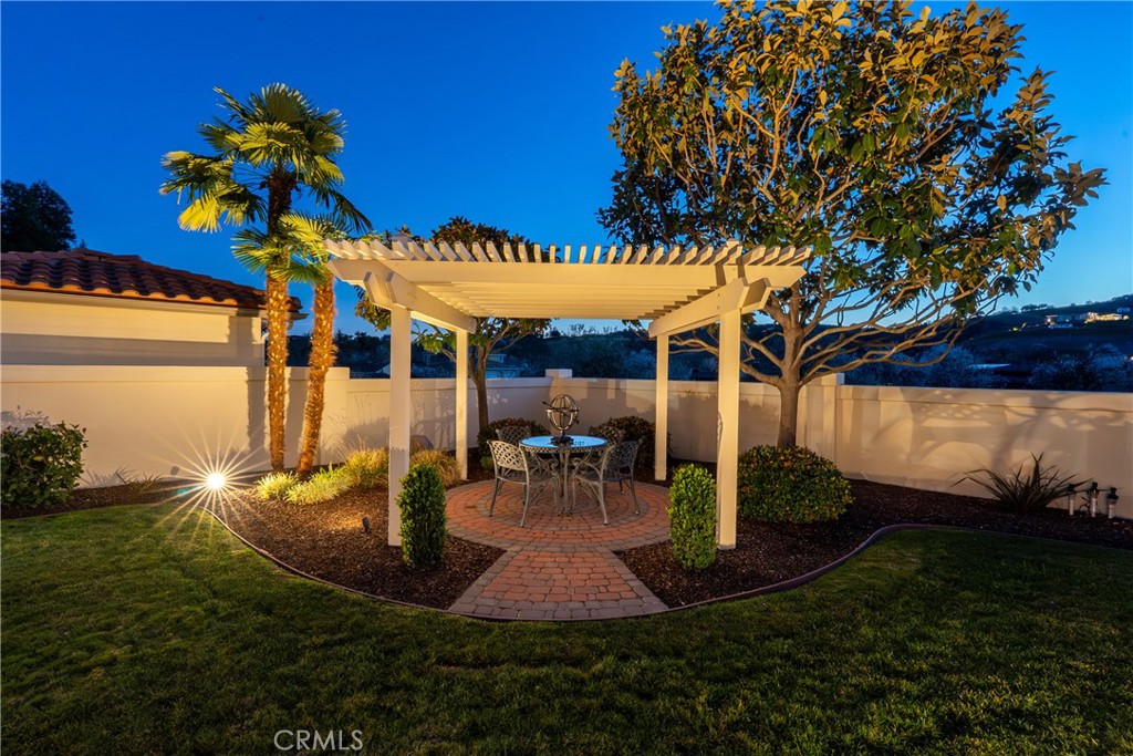 2261 Almond Springs, Paso Robles, CA 93446