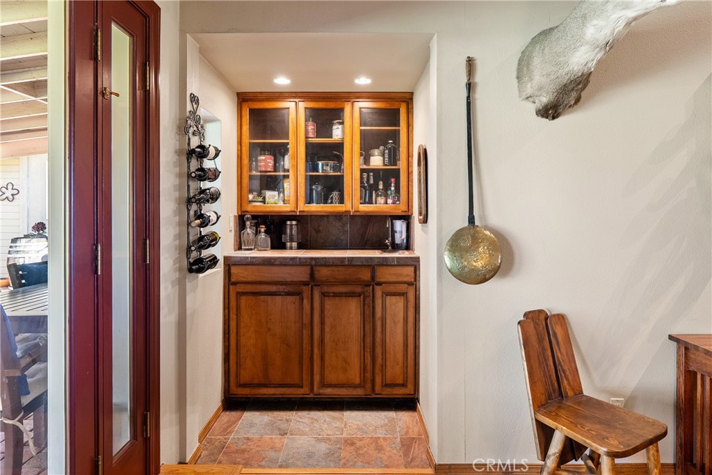 7686 Feenstra Road, Paso Robles, CA 93446